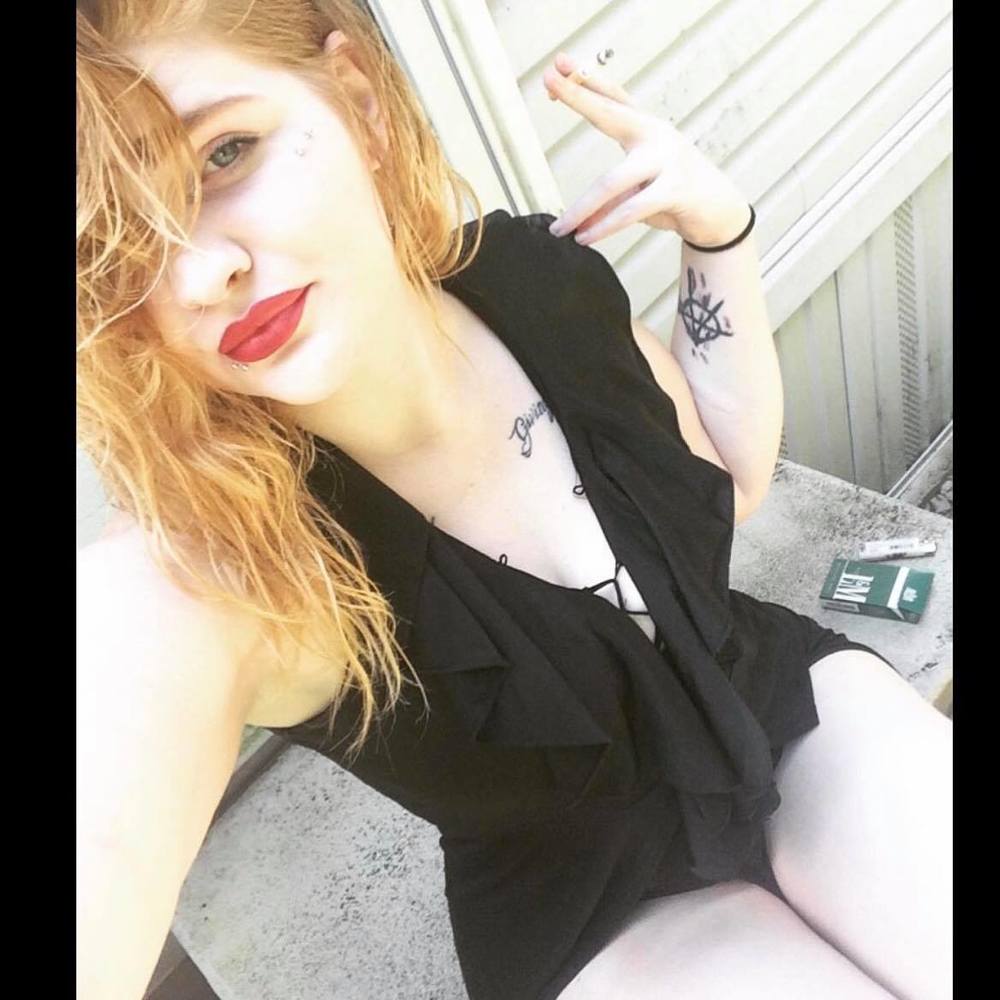 Meet your Posher, Lexi